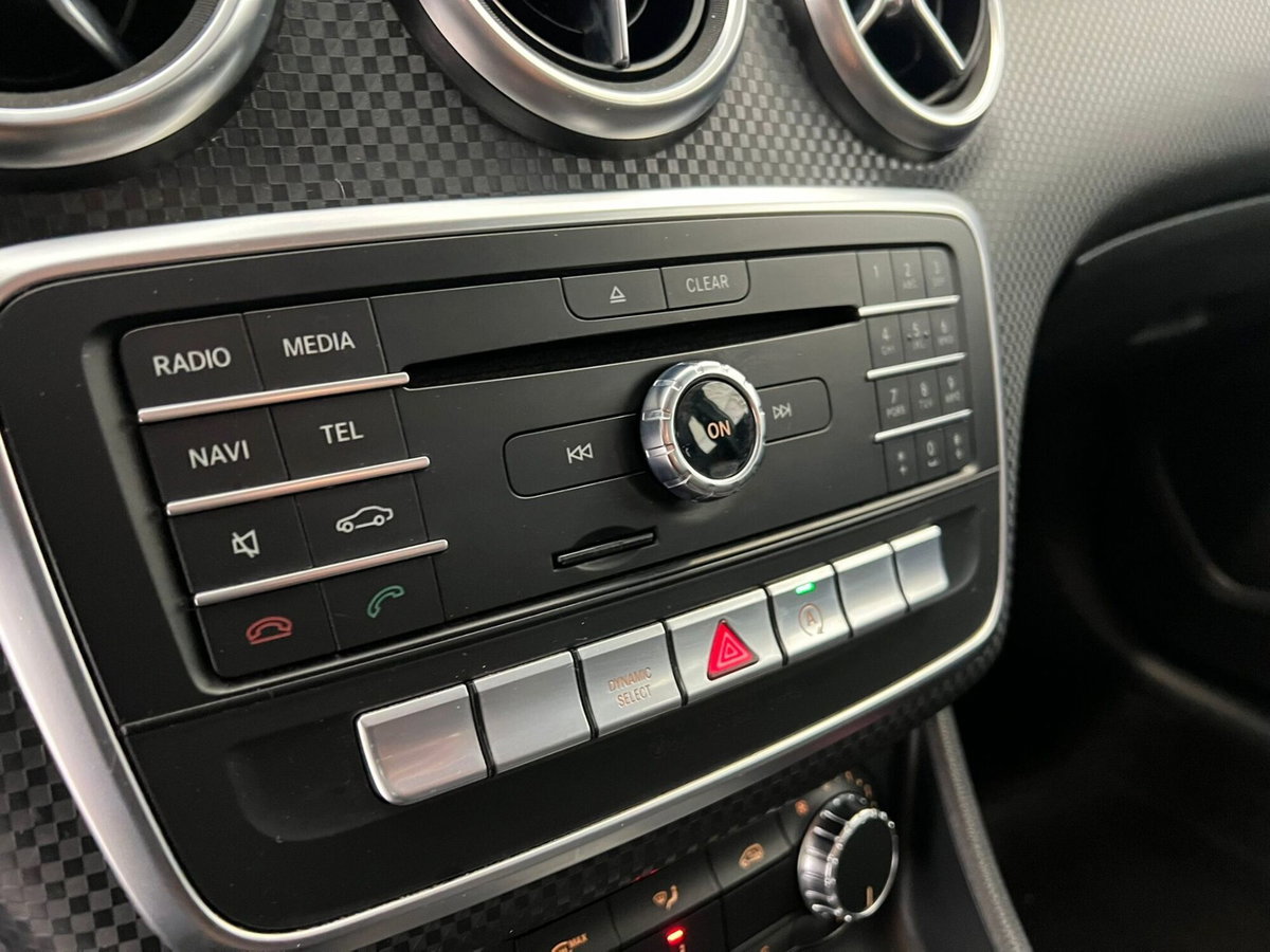 Mercedes-Benz Classe A 180 d Automatic Premium (16)