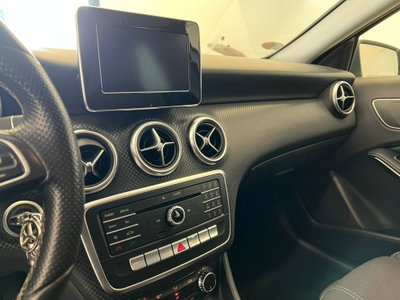 Mercedes-Benz Classe A 180 d Automatic Premium (18)