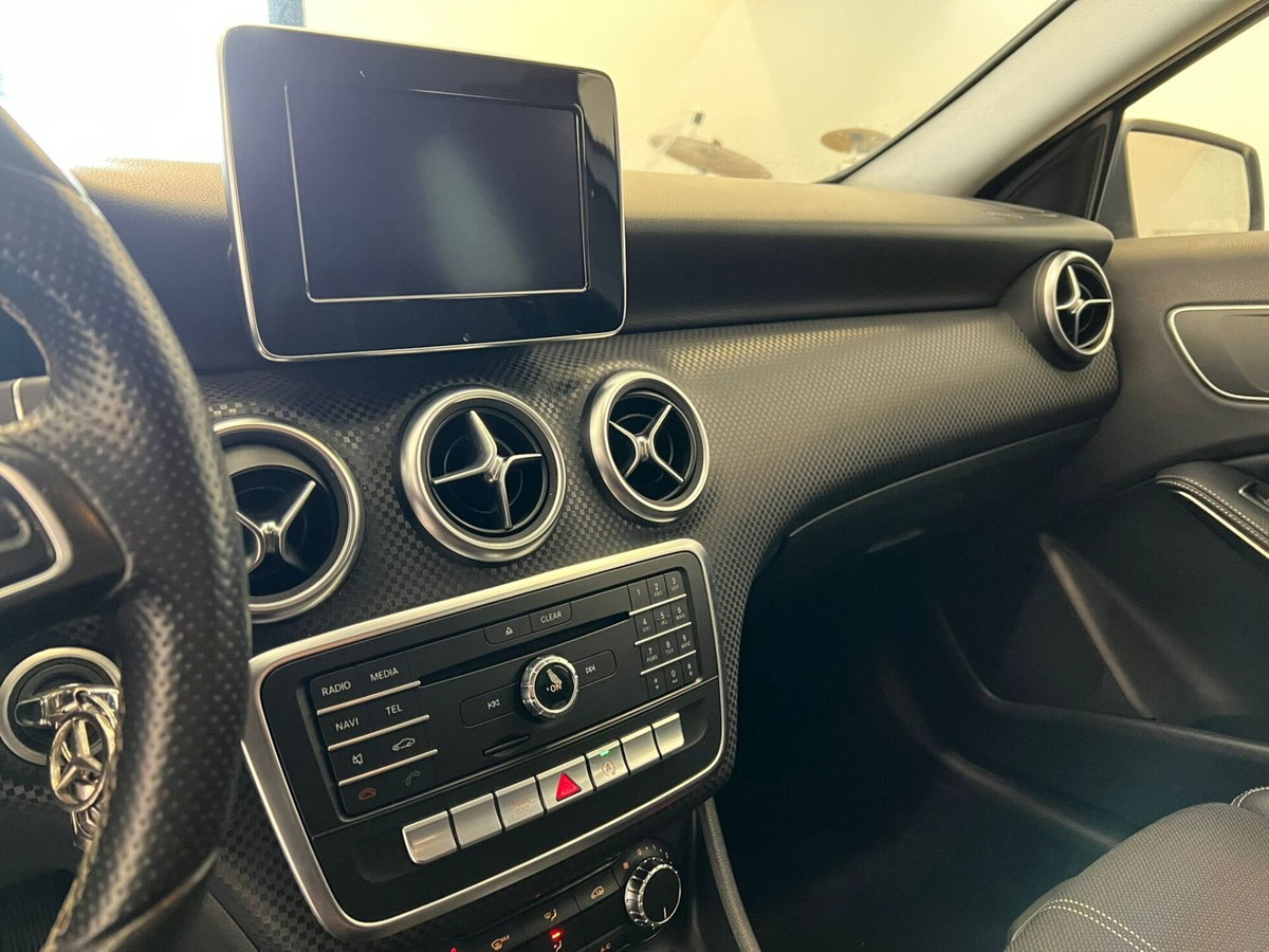 Mercedes-Benz Classe A 180 d Automatic Premium (19)