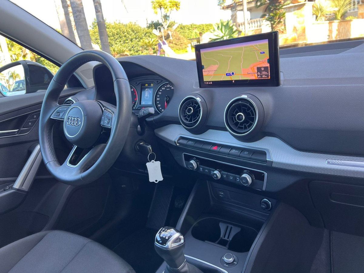 Audi Q2 Q2 30 TFSI Business (11)