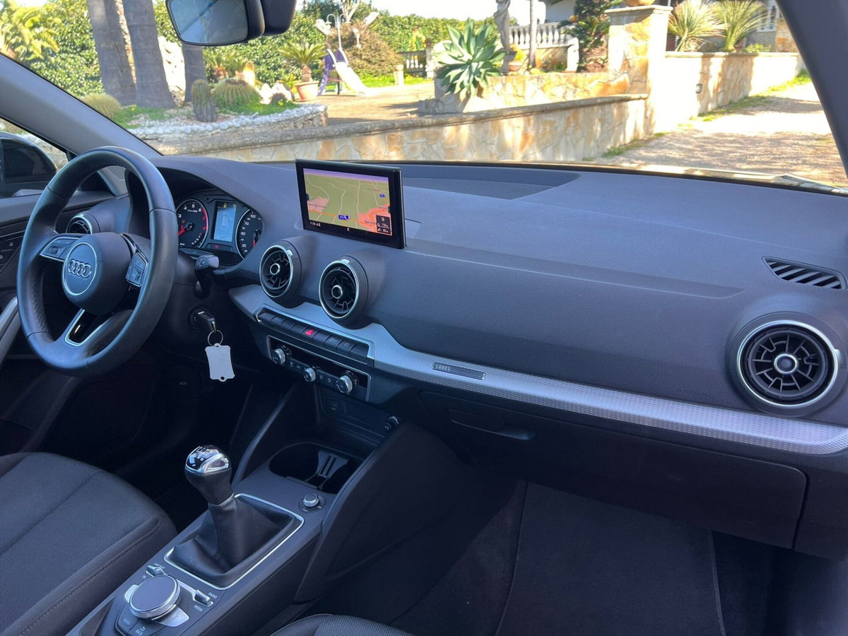 Audi Q2 Q2 30 TFSI Business (12)