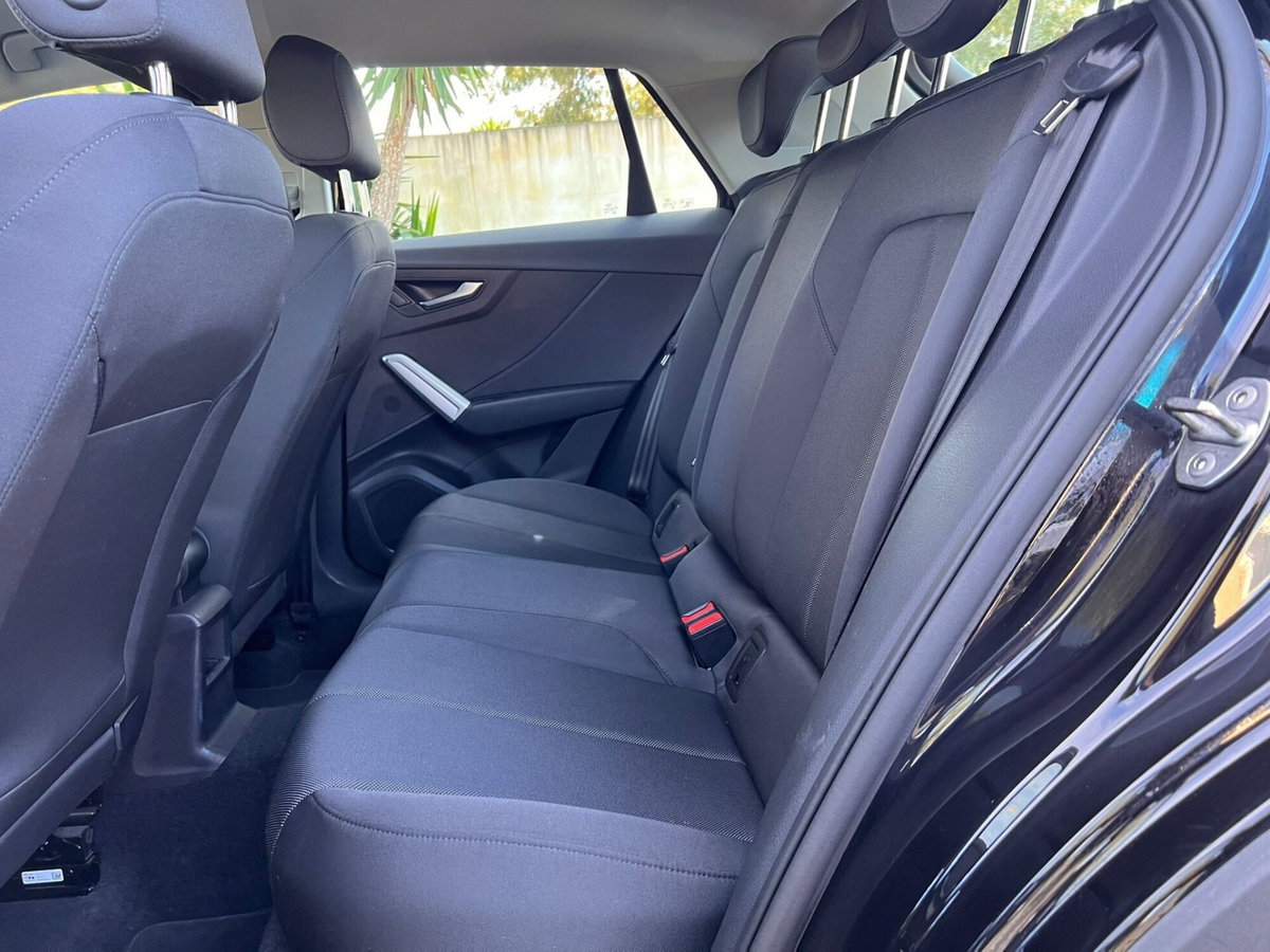 Audi Q2 Q2 30 TFSI Business (13)