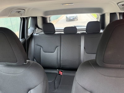 Jeep Renegade 1.6 Mjt 130 CV Longitude (16)