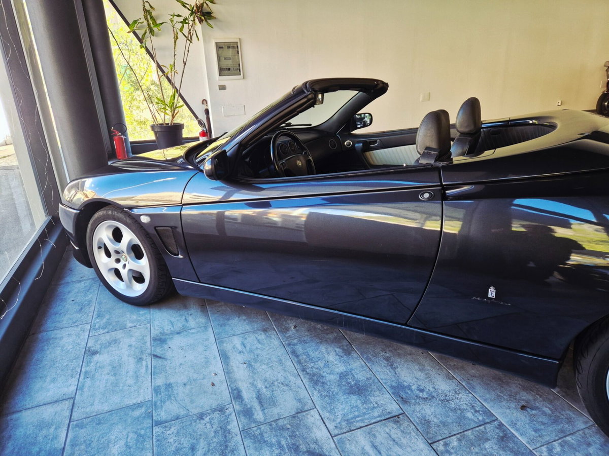 Alfa Romeo Gtv 2.0i 16V Twin Spark cat L (5)