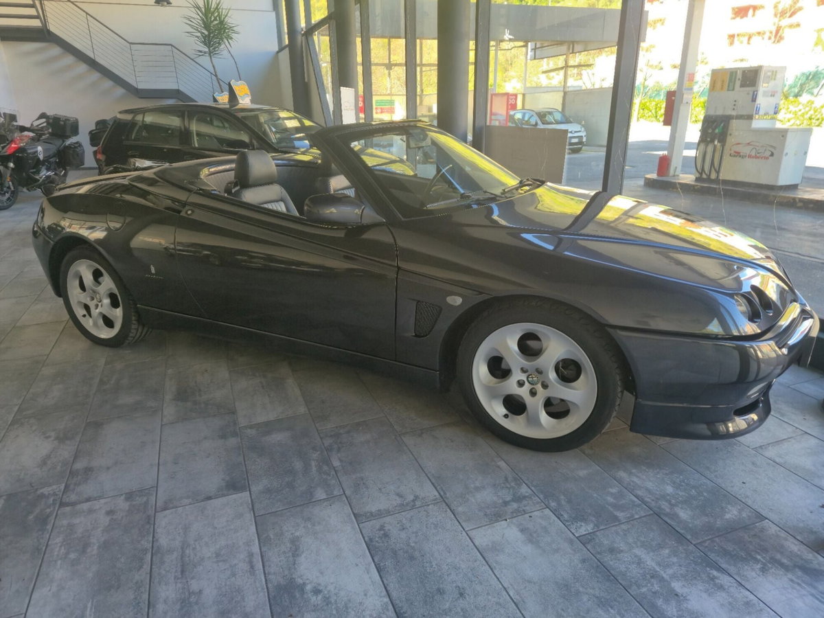 Alfa Romeo Gtv 2.0i 16V Twin Spark cat L (8)