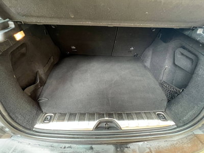 Peugeot 2008 120 S&S Black Matt (14)