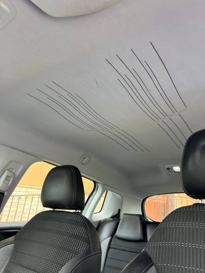 Peugeot 2008 120 S&S Black Matt (16)