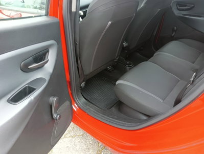 Lancia Ypsilon 1.3 MJT 16V 95 CV 5 porte S&S Silver (12)