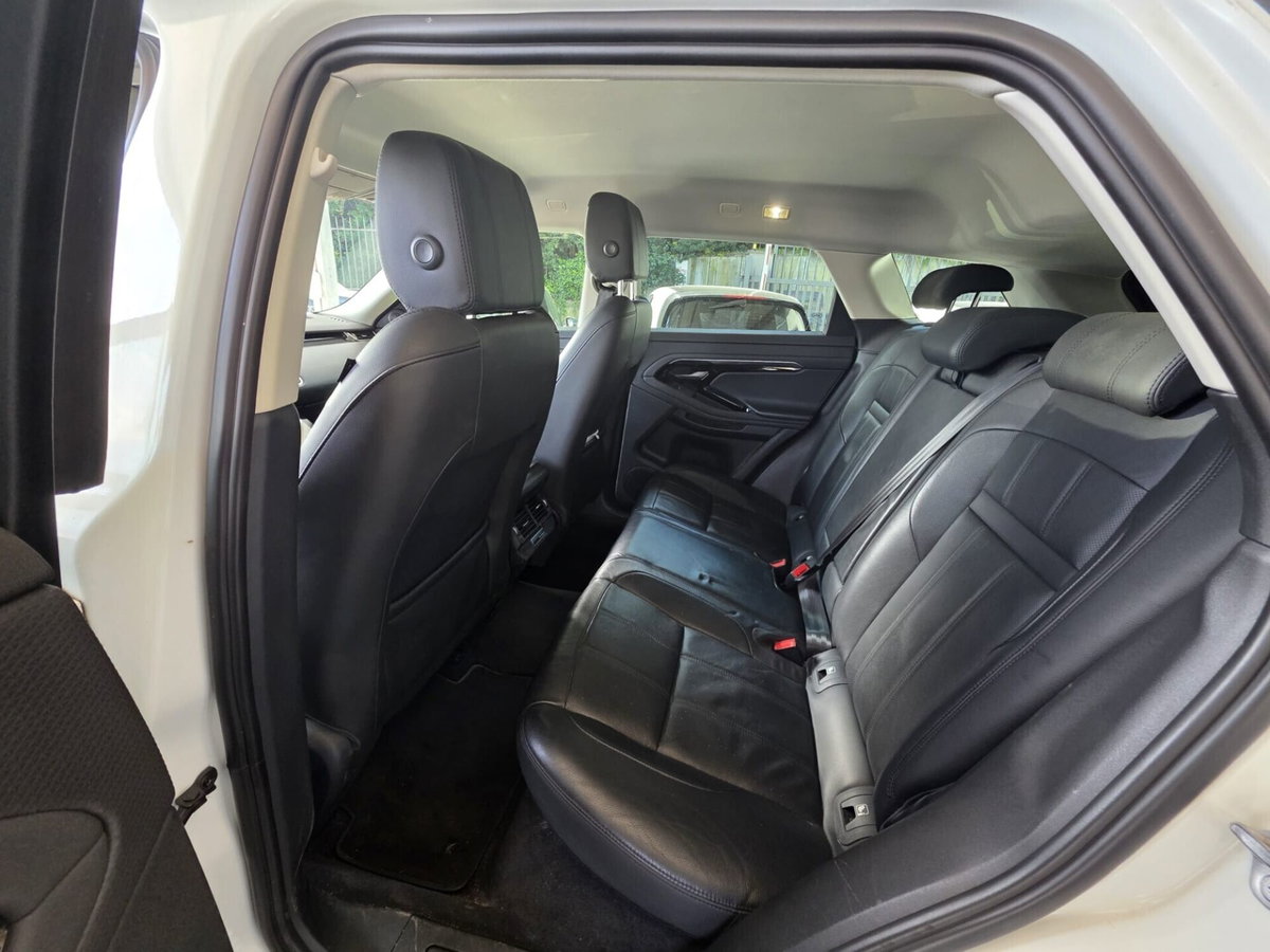 Land Rover Range Rover Evoque 2.0D I4 180CV AWD Business Edition (17)