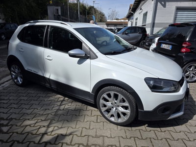 Volkswagen Polo Cross 1.4 TDI DSG BlueMotion Technology (8)