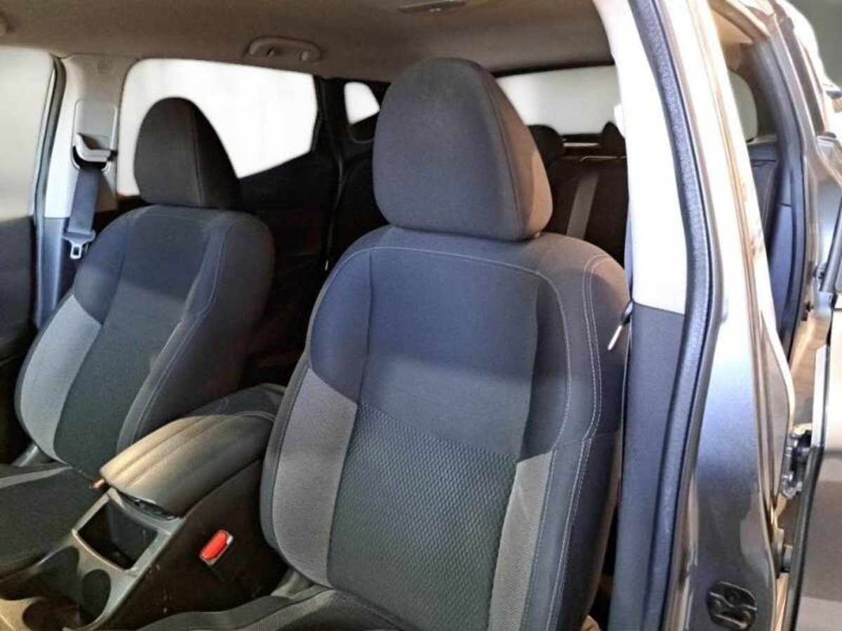 Nissan Qashqai 1.5 dCi 115 CV DCT Business (9)