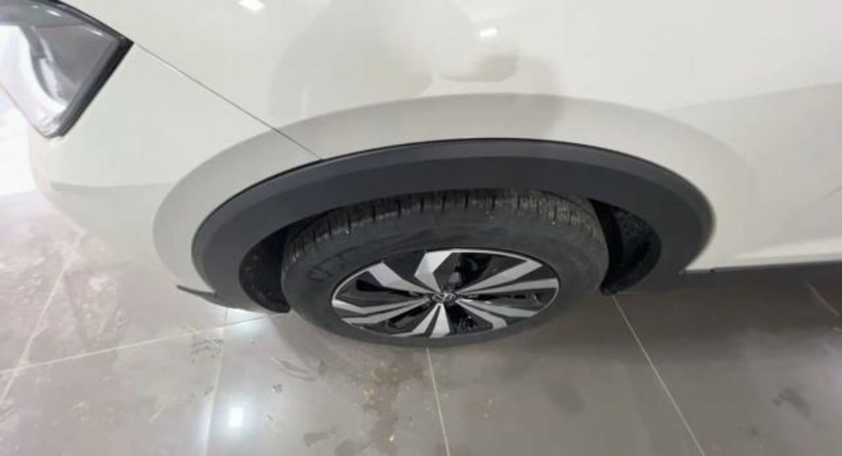 Volkswagen T-Cross 1.0 tsi Edition 95cv (8)