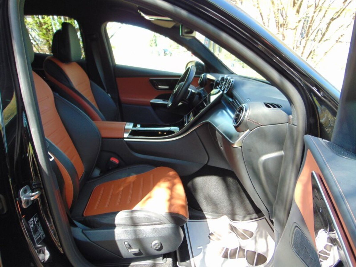 Mercedes-Benz GLC 220 d 4Matic Mild Hybrid AMG Advanced Plus (19)