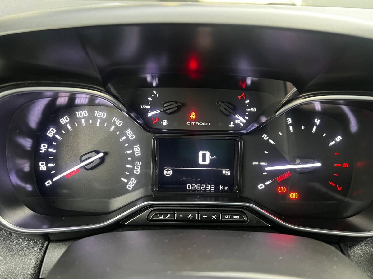Citroen C3 Aircross PureTech 110 S&S Shine (13)