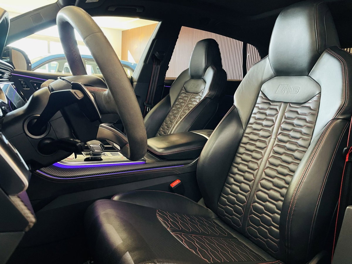 Audi RS Q8 Q8 4.0 mhev quattro tiptronic (9)