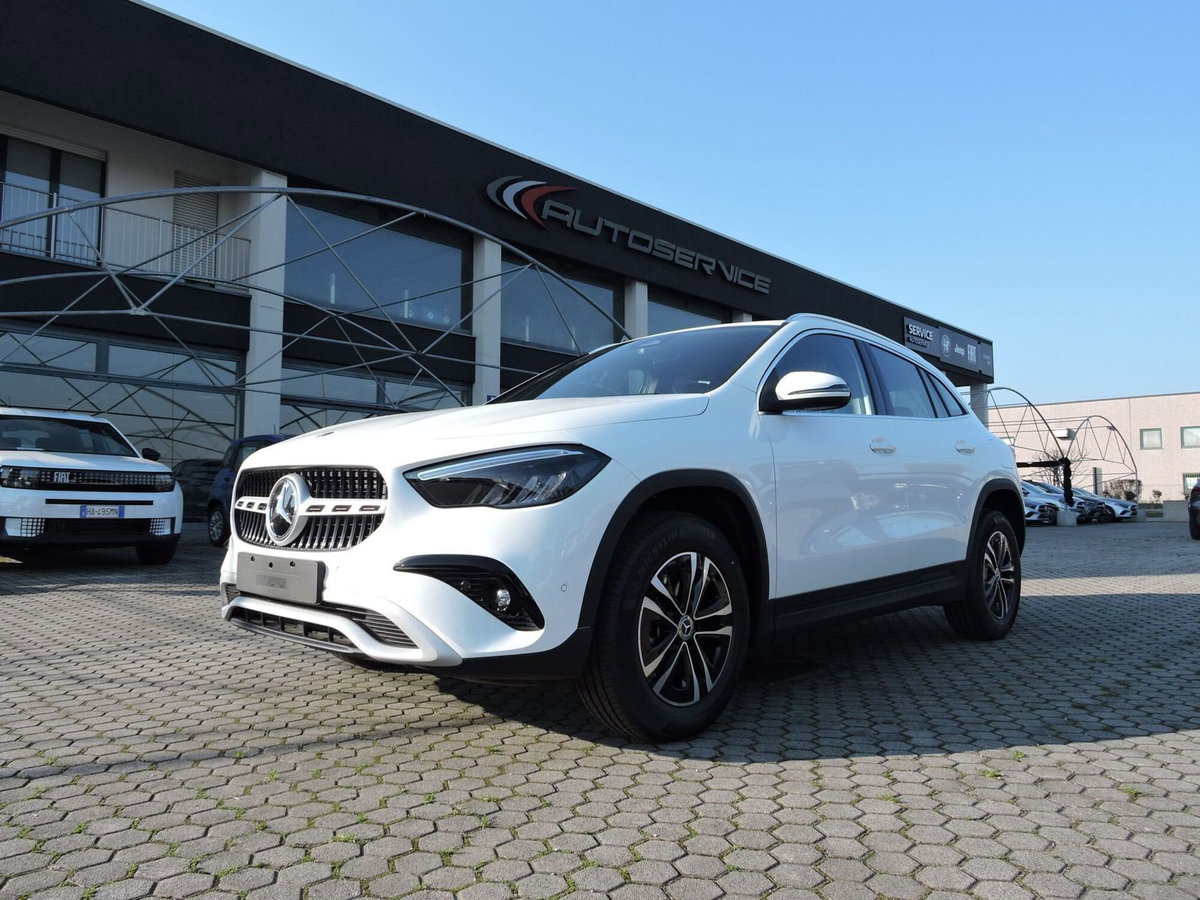 Mercedes-Benz GLA SUV 180 Advanced auto