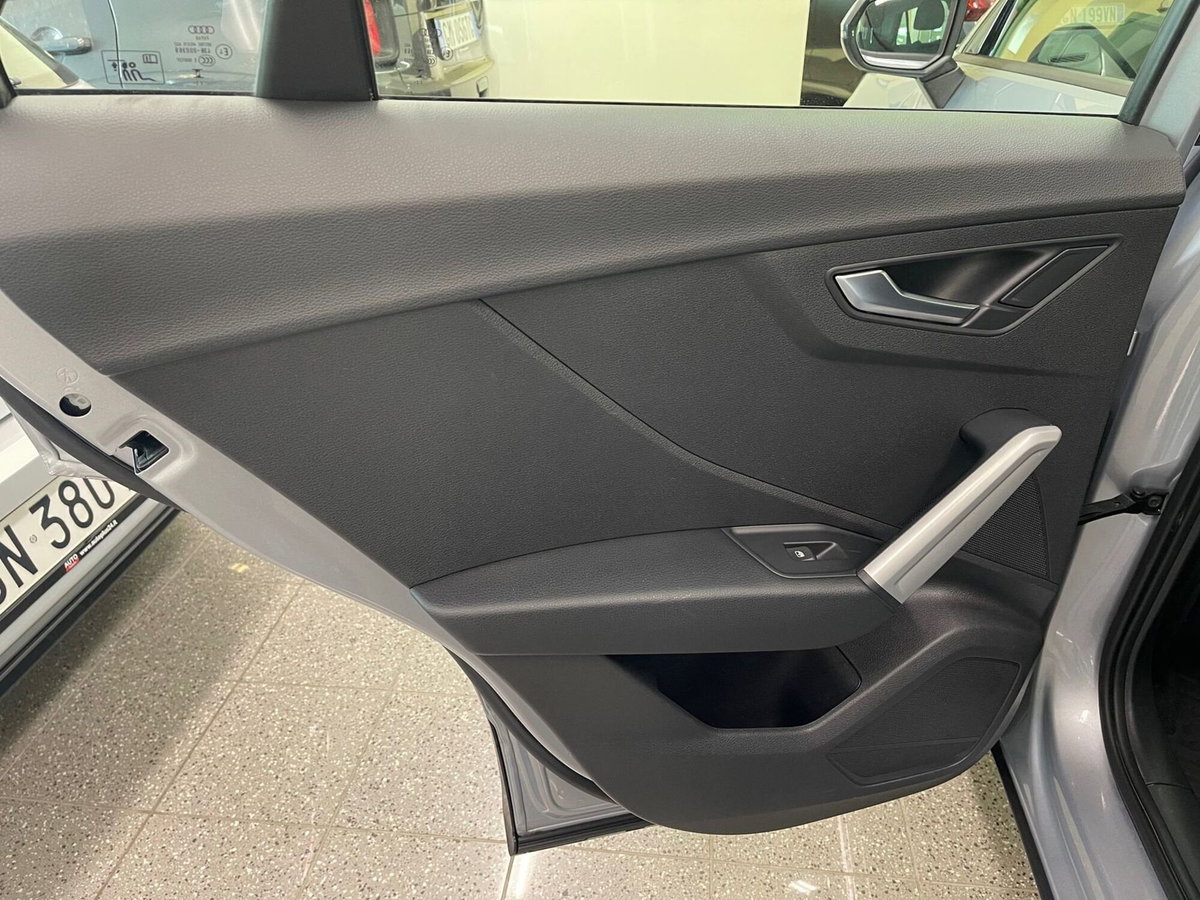 Audi Q2 Q2 35 TFSI S tronic Business (10)