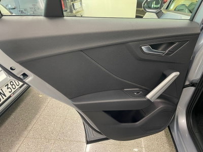 Audi Q2 Q2 35 TFSI S tronic Business (10)
