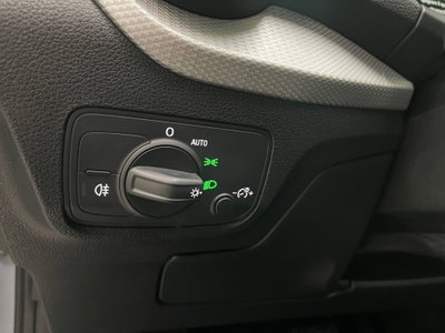 Audi Q2 Q2 35 TFSI S tronic Business (14)