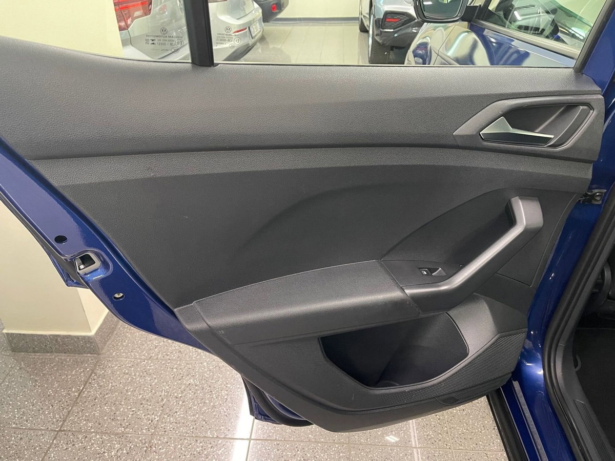 Volkswagen T-Cross 1.0 TSI Style BMT (9)