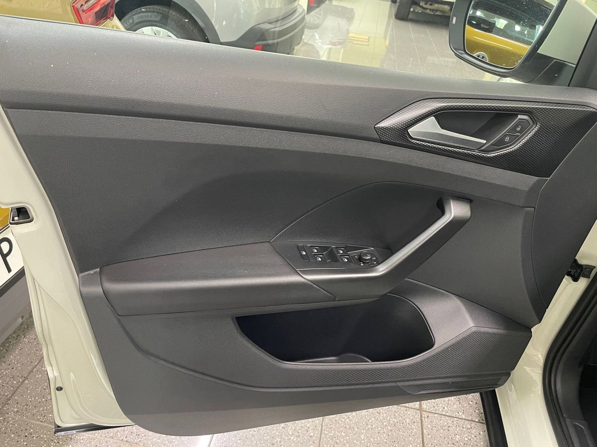 Volkswagen T-Cross 1.0 TSI Style BMT (12)