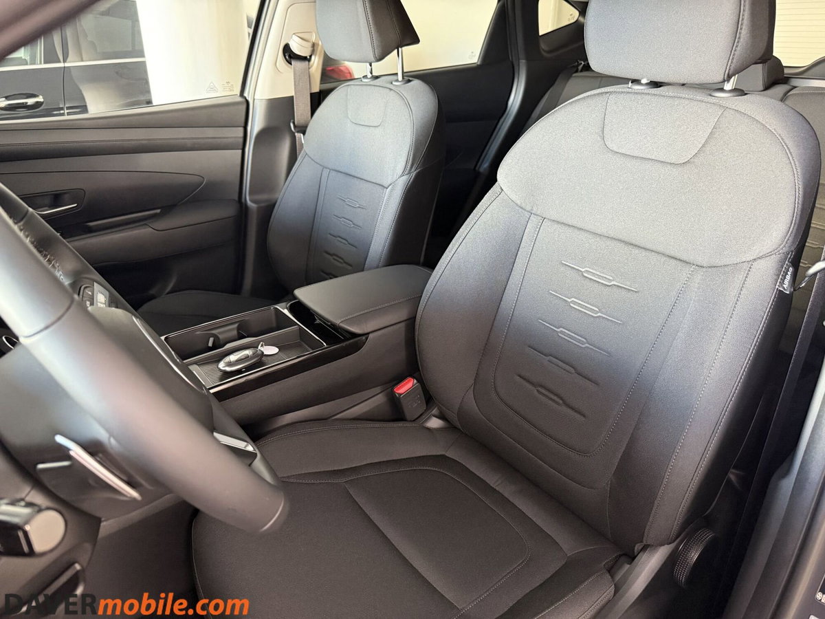 Hyundai Tucson 1.6 crdi 48V Business 2wd dct (10)