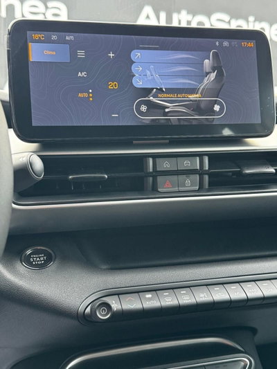 Jeep Avenger 1.2 turbo e-hybrid mhev Summit fwd 110cv edct6 (18)
