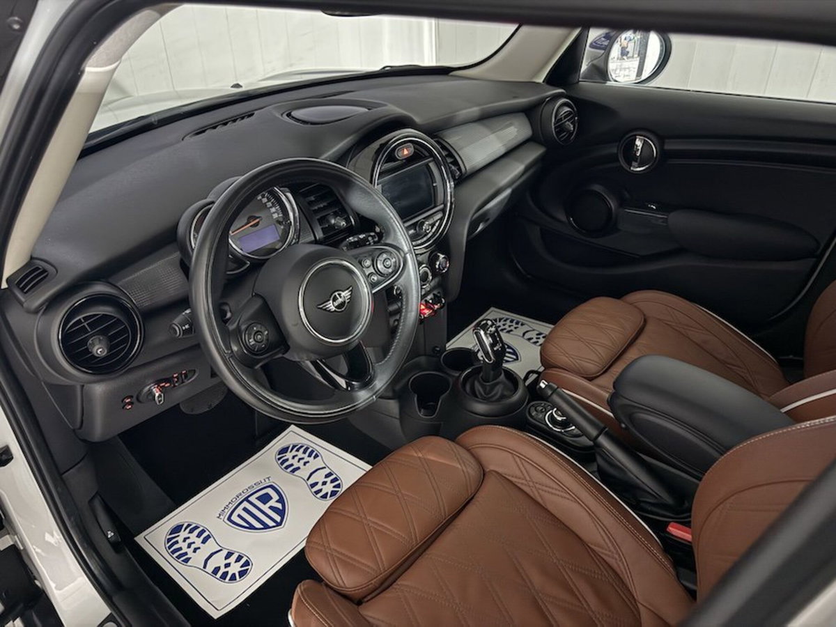 MINI Mini 1.5 Cooper D Boost 5 porte (14)