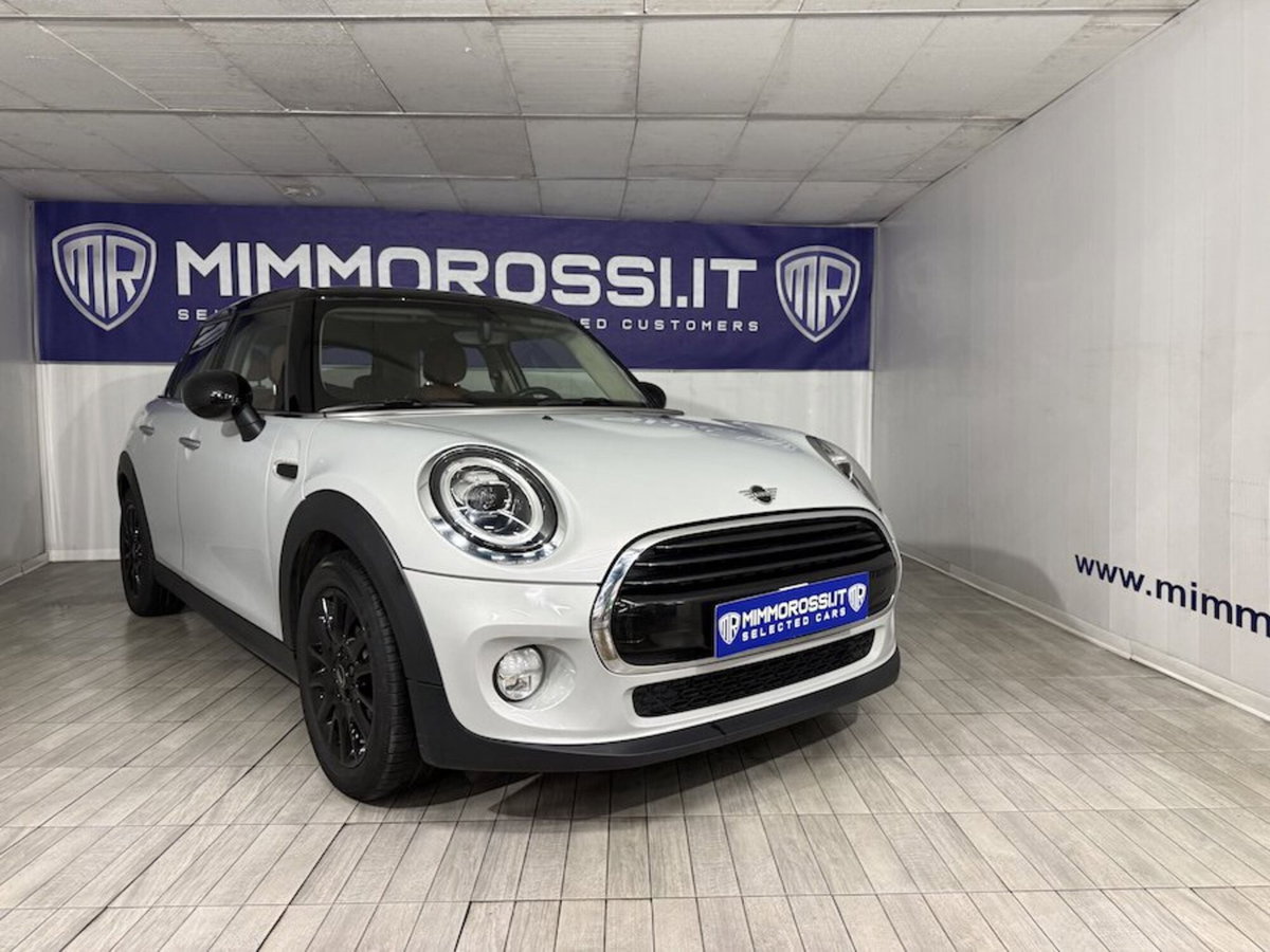 MINI Mini 1.5 Cooper D Boost 5 porte (3)