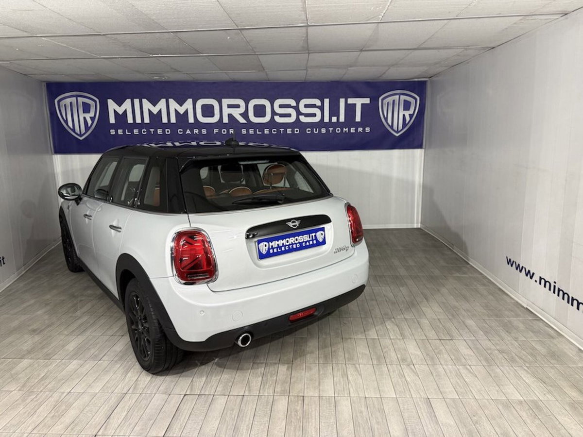 MINI Mini 1.5 Cooper D Boost 5 porte (8)