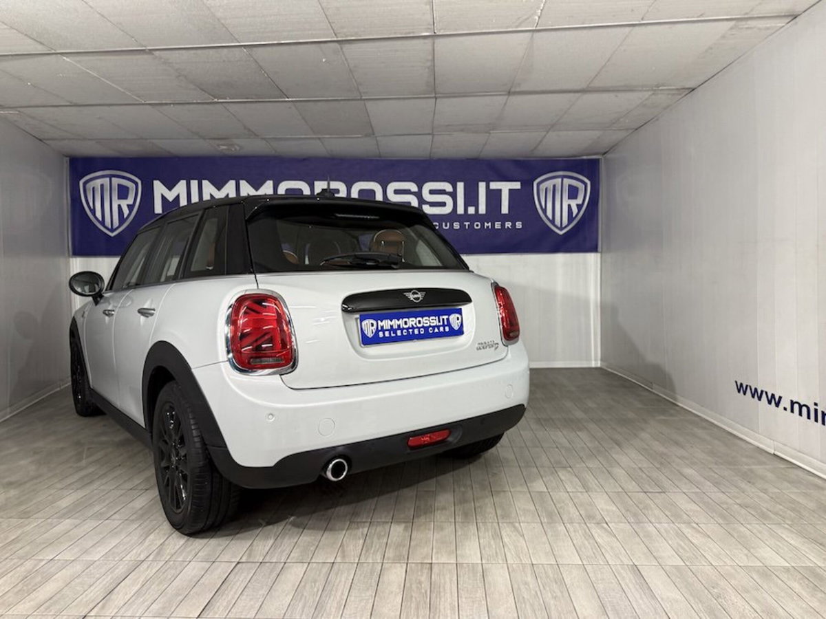 MINI Mini 1.5 Cooper D Boost 5 porte (9)