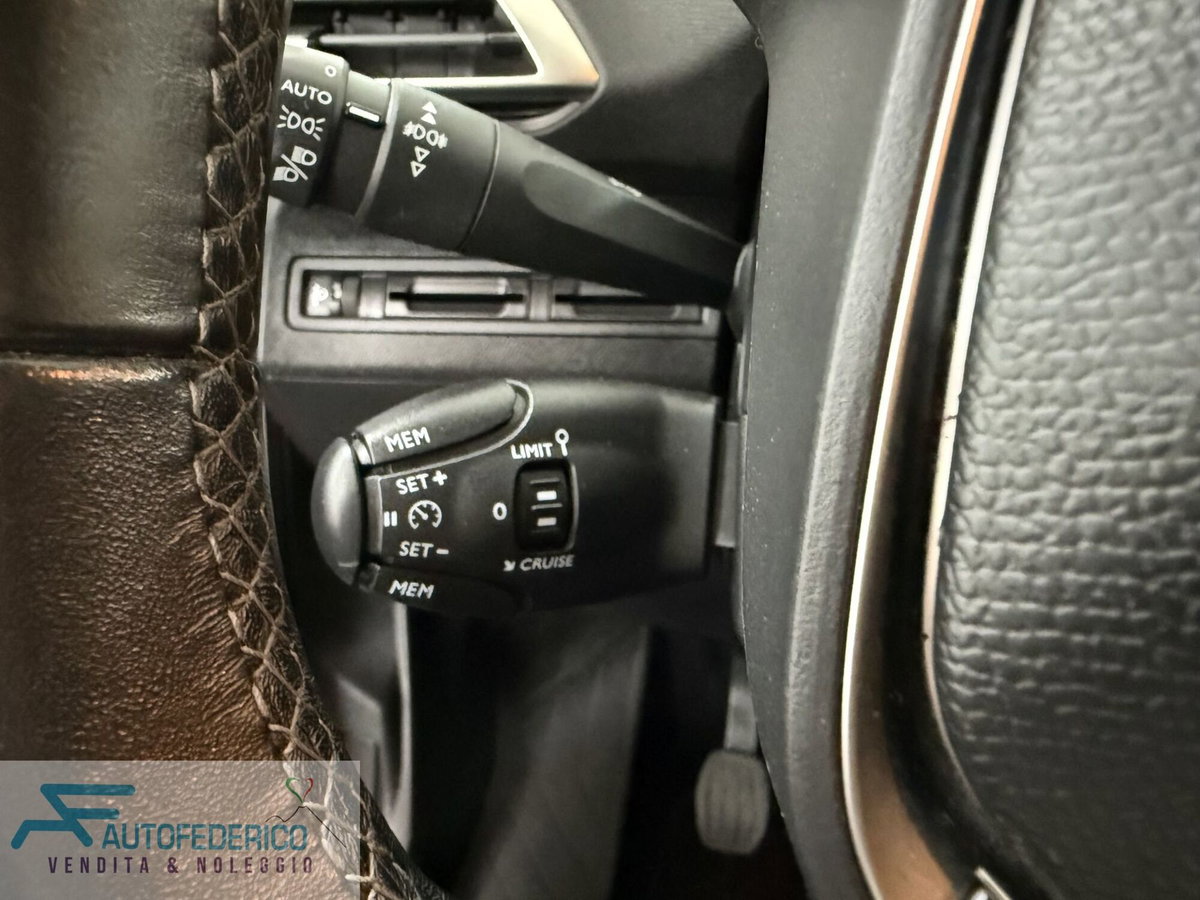 Peugeot 3008 BlueHDi 130 S&S Allure (9)