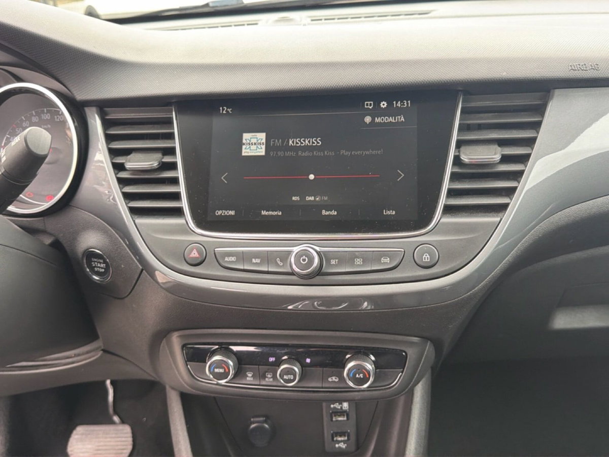 Opel Crossland 1.2 Ultimate s&s 130cv at6 (14)