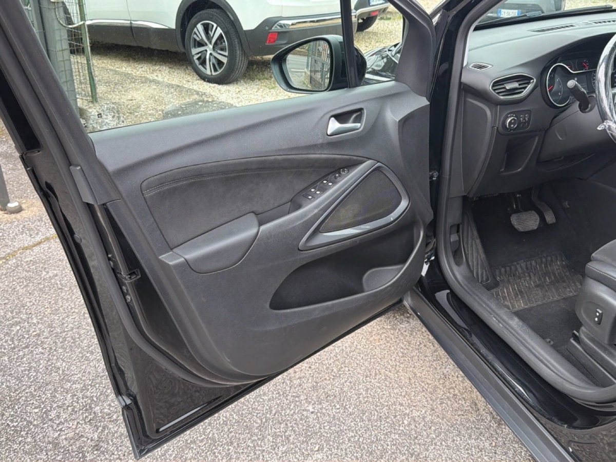Opel Crossland 1.2 Ultimate s&s 130cv at6 (17)