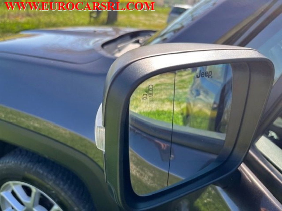 Jeep Renegade 2.0 Mjt 140CV 4WD Active Drive Limited (8)