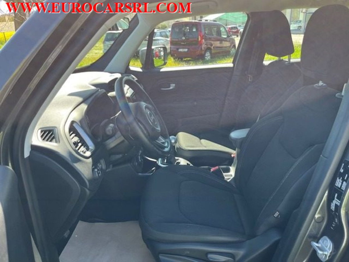 Jeep Renegade 2.0 Mjt 140CV 4WD Active Drive Limited (9)