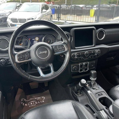 Jeep Gladiator 3.0 Diesel V6 Overland (10)