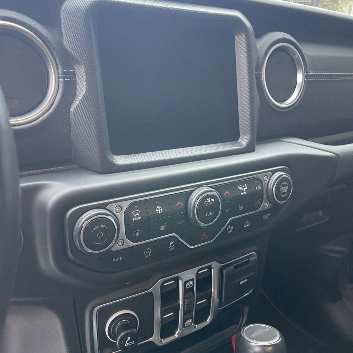 Jeep Gladiator 3.0 Diesel V6 Overland (13)