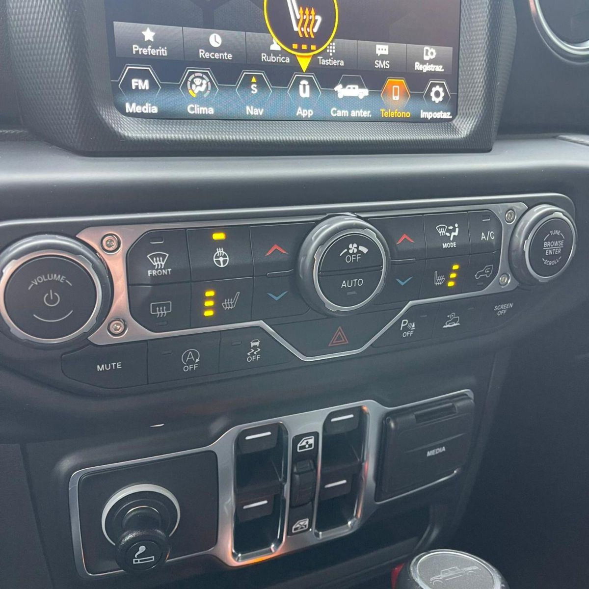 Jeep Gladiator 3.0 Diesel V6 Overland (16)