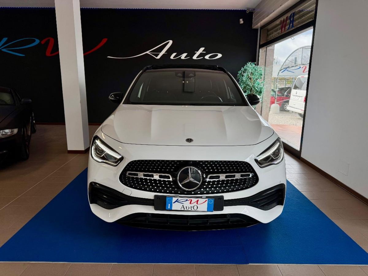 Mercedes-Benz GLA SUV 200 d Automatic 4Matic Premium (2)