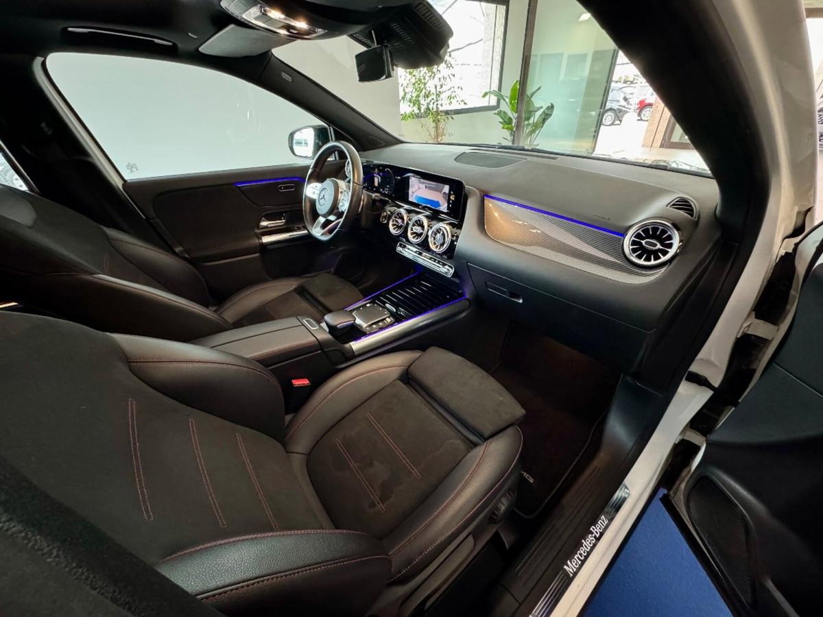 Mercedes-Benz GLA SUV 200 d Automatic 4Matic Premium (9)