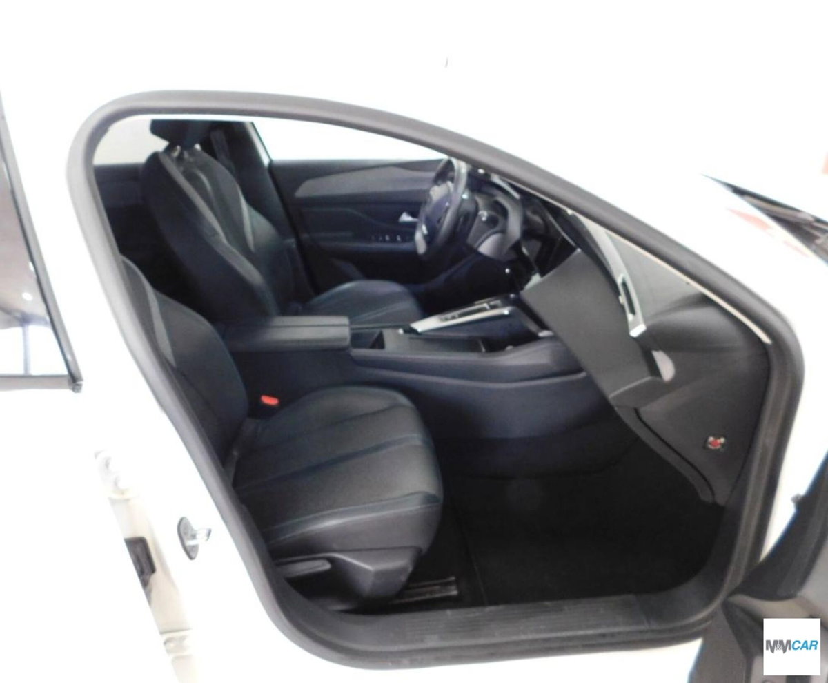 Peugeot 308 SW BlueHDi 130 S&S EAT8 Allure Pack (6)