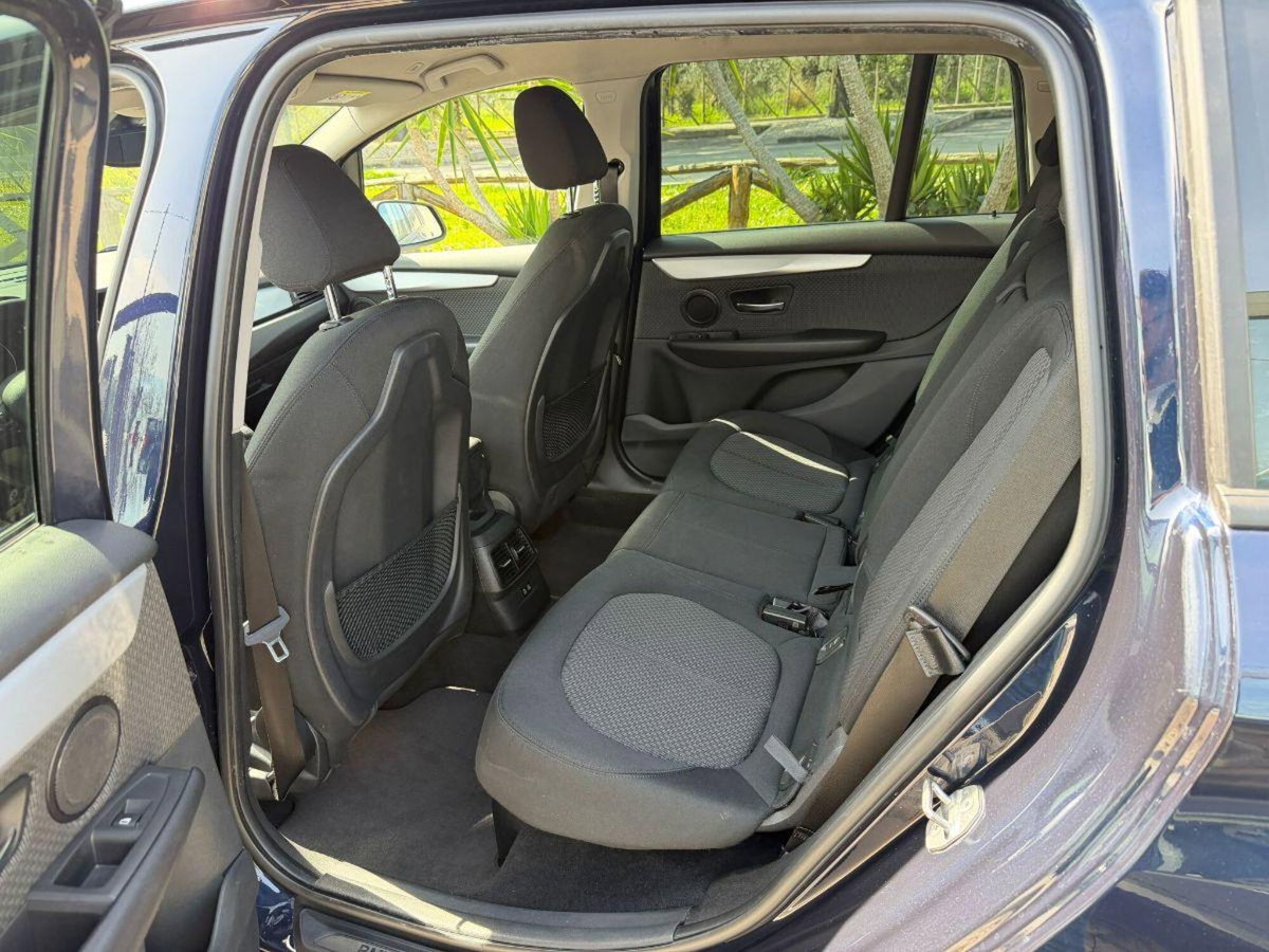 BMW Serie 2 Gran Tourer 216d  Luxury (10)