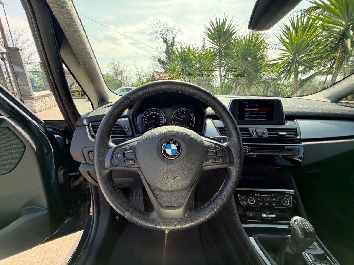 BMW Serie 2 Gran Tourer 216d  Luxury (11)