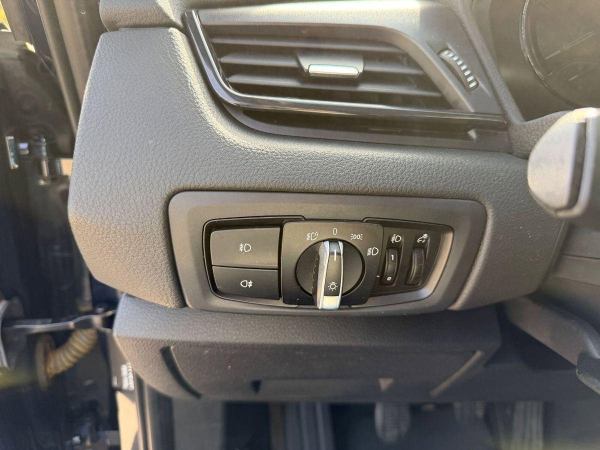 BMW Serie 2 Gran Tourer 216d  Luxury (13)