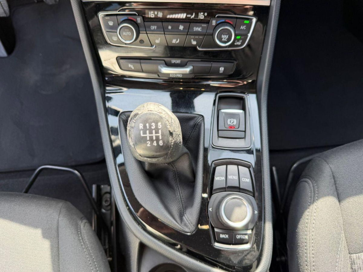 BMW Serie 2 Gran Tourer 216d  Luxury (16)