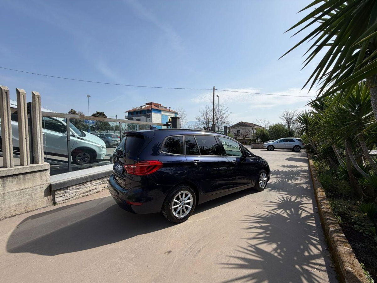 BMW Serie 2 Gran Tourer 216d  Luxury (4)