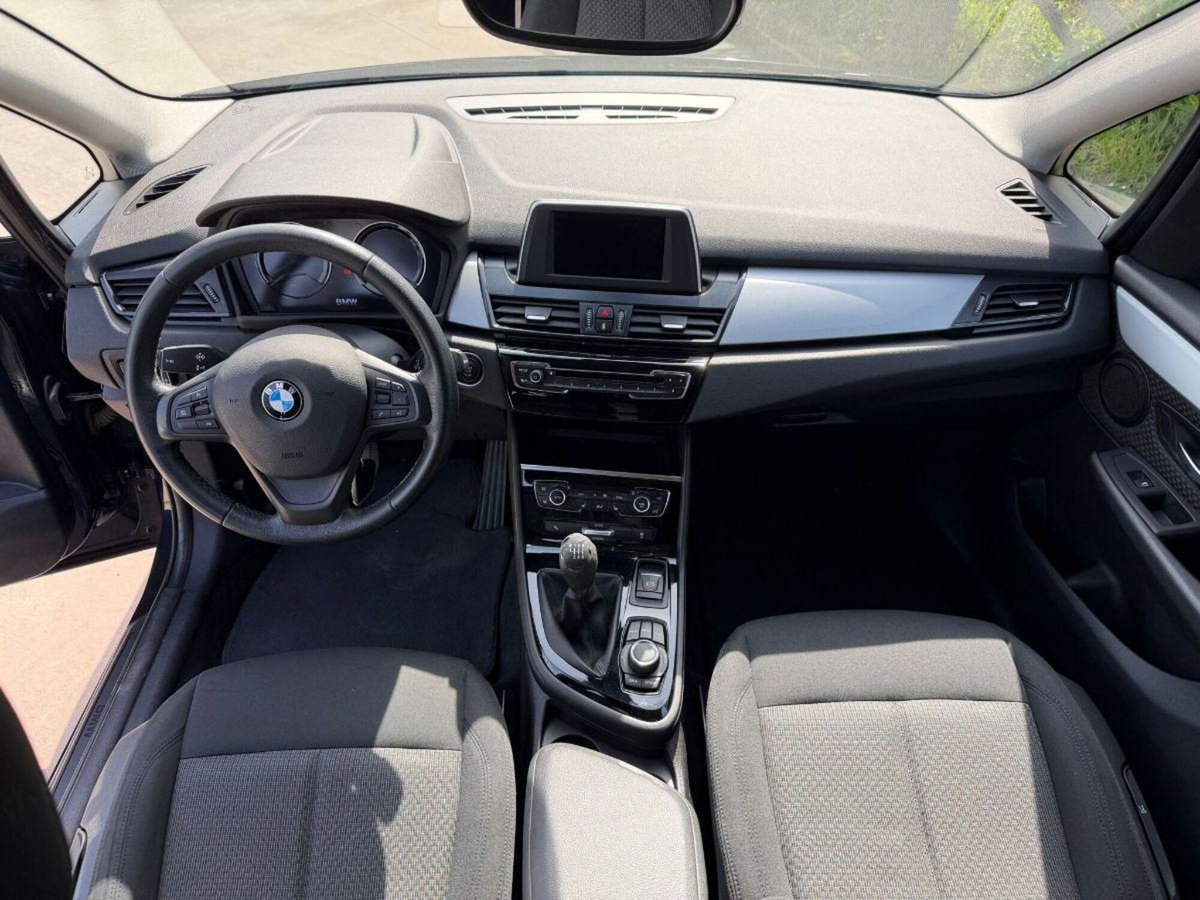 BMW Serie 2 Gran Tourer 216d  Luxury (9)
