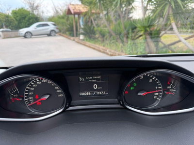 Peugeot 308 BlueHDi 120 S&S Allure (17)
