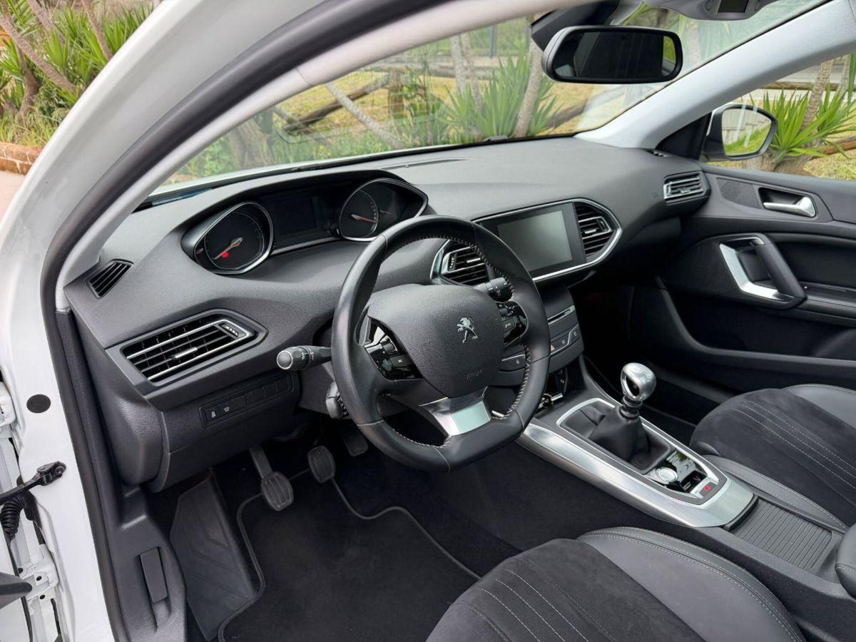 Peugeot 308 BlueHDi 120 S&S Allure (6)